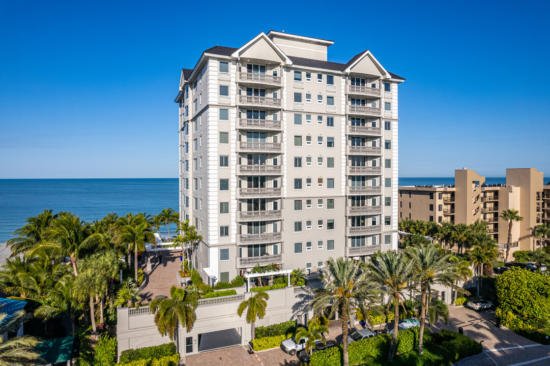 The Vanderbilt in Naples, FL - Building Photo