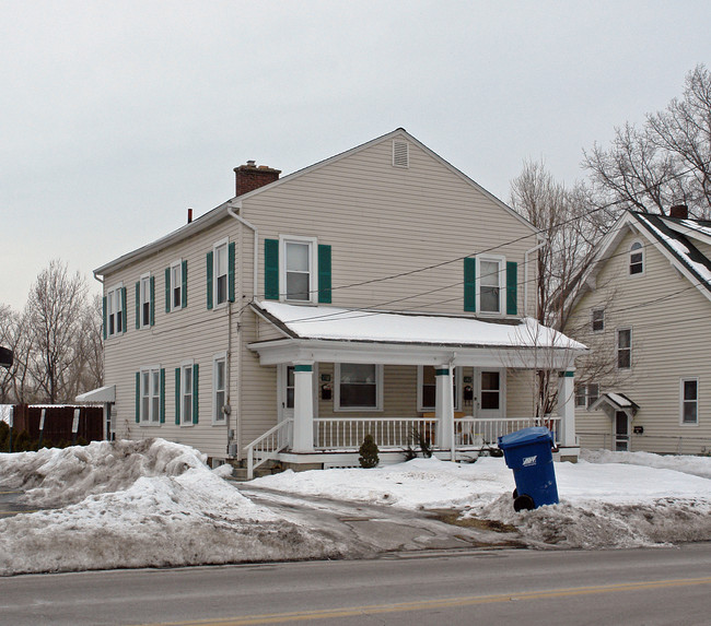 138-142 Main St in Amherst, OH - Building Photo - Building Photo