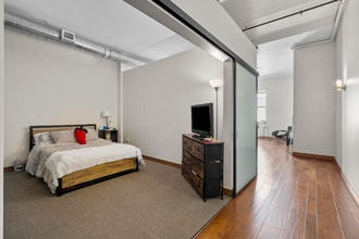 114 State St in Bridgeport, CT - Foto de edificio - Building Photo