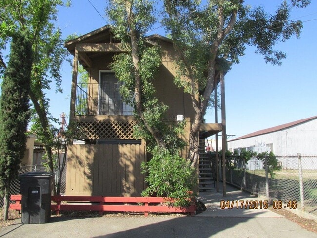 property at 310 N 4th Ave