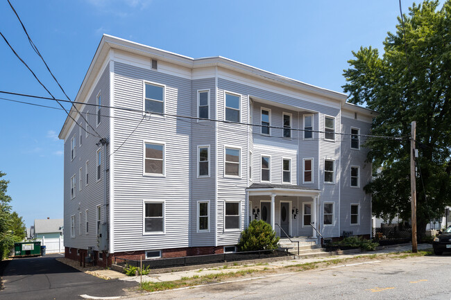 680 Harvard St in Manchester, NH - Building Photo - Building Photo