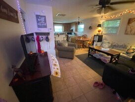 109 Smith St in Troy, AL - Building Photo