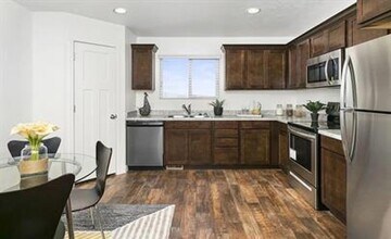 4136 W Miner View Ln-Unit -4138 West Miner View Ln in Herriman, UT - Foto de edificio - Building Photo