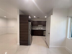 540 NE 67th St in Miami, FL - Building Photo - Building Photo