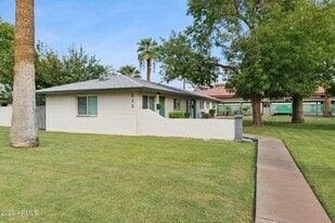 512 E Roanoke Ave in Phoenix, AZ - Building Photo