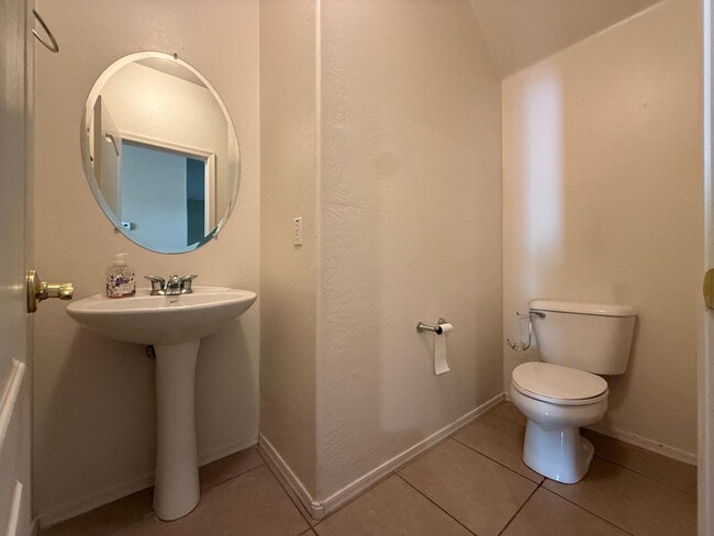 4487 S Rock St in Gilbert, AZ - Building Photo - Building Photo