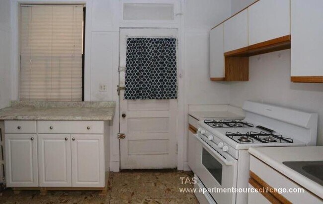 2886 N Clark St in Chicago, IL - Building Photo - Building Photo