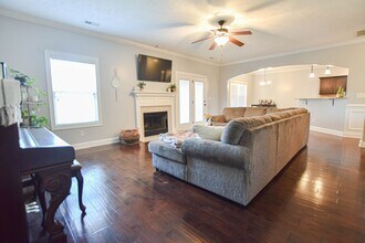 1957 Sunset Meadows Way in Clarksville, TN - Building Photo - Building Photo