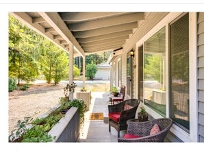 44309 SE 146th St in North Bend, WA - Building Photo - Building Photo