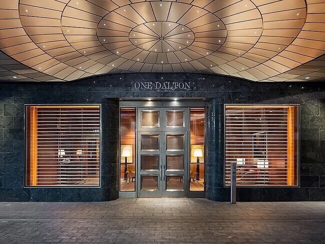 1 Dalton St