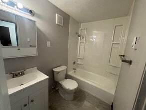 949 Main St in Woburn, MA - Building Photo - Building Photo