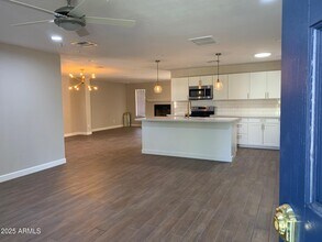 6943 E Loma Land Dr in Scottsdale, AZ - Building Photo - Building Photo