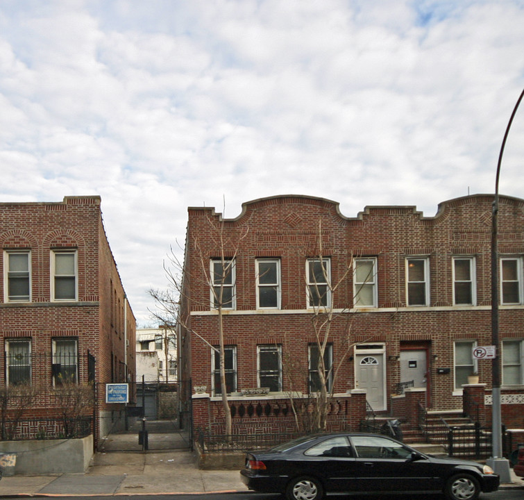 1683 Carroll St in Brooklyn, NY - Foto de edificio