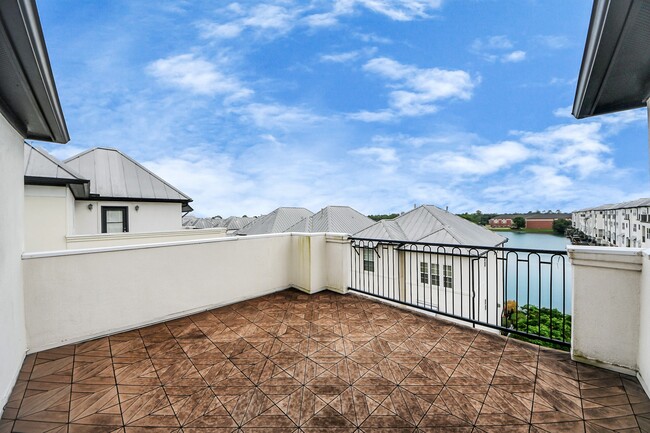 property at 8926 Lakeshore Bend Dr