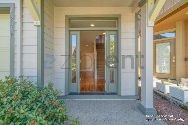 4858 SE Vintage Pl in Milwaukie, OR - Building Photo - Building Photo