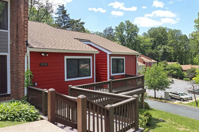 property at 573 Southampton Ct
