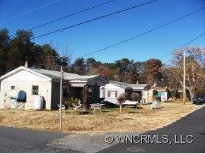 136 Hamilton St in Forest City, NC - Building Photo