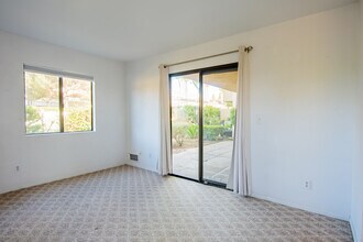 7914 Caminito Dia, Unit 7914 Caminito Dia in San Diego, CA - Building Photo - Building Photo