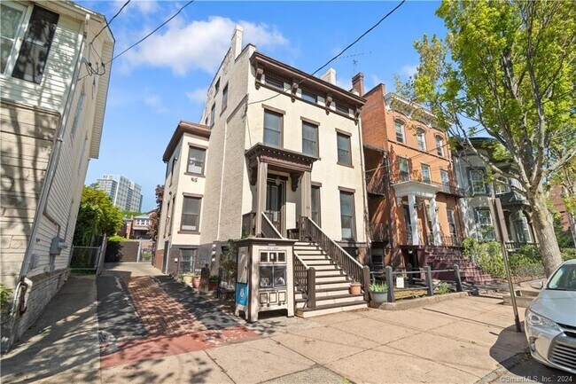 38 Academy St, Unit 2 in New Haven, CT - Building Photo - Building Photo