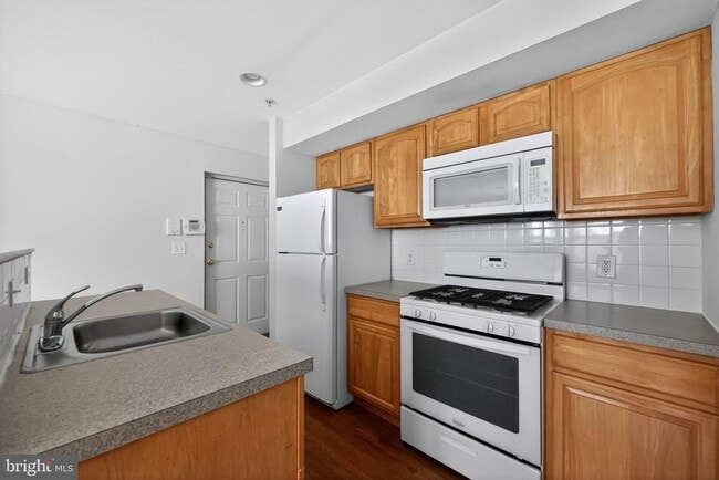 1521 N 15th St in Philadelphia, PA - Building Photo - Building Photo