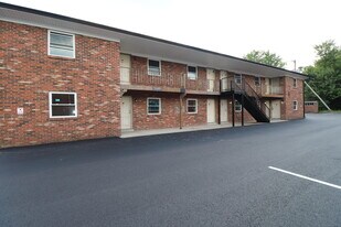 203 S 1st St in Nicholasville, KY - Building Photo