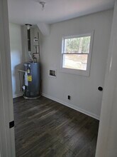 2401 Winshire Dr in Decatur, GA - Building Photo - Building Photo