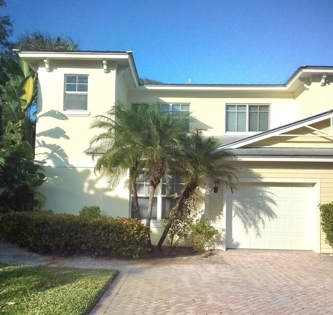 property at 3926 Sabal Way