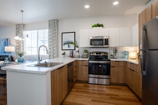 San Stefano Townhomes in Chandler, AZ - Building Photo