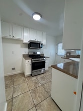 1750 Grevelia St in South Pasadena, CA - Building Photo - Building Photo