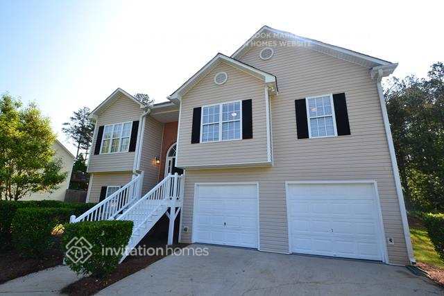property at 1810 Hampton Pass