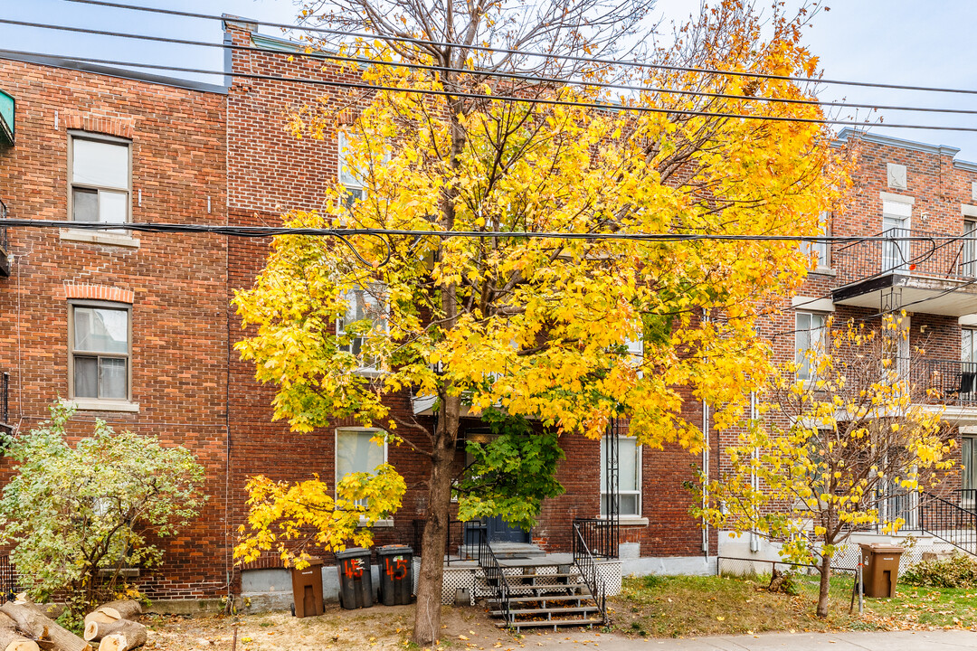 45 Lafleur Rue in Verdun, QC - Building Photo