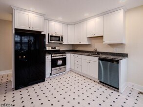 88 Trinity St in Newton, NJ - Building Photo - Building Photo