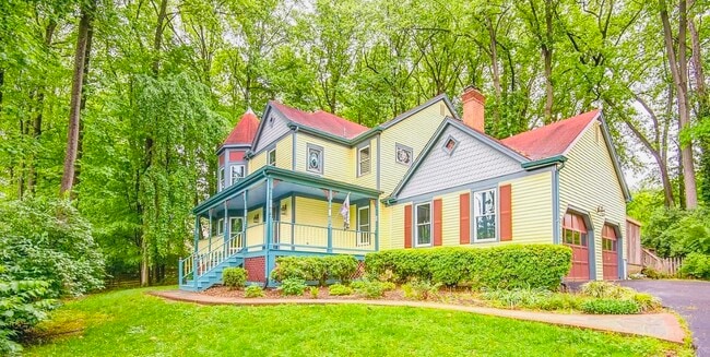 property at 6814 Braddock Rd