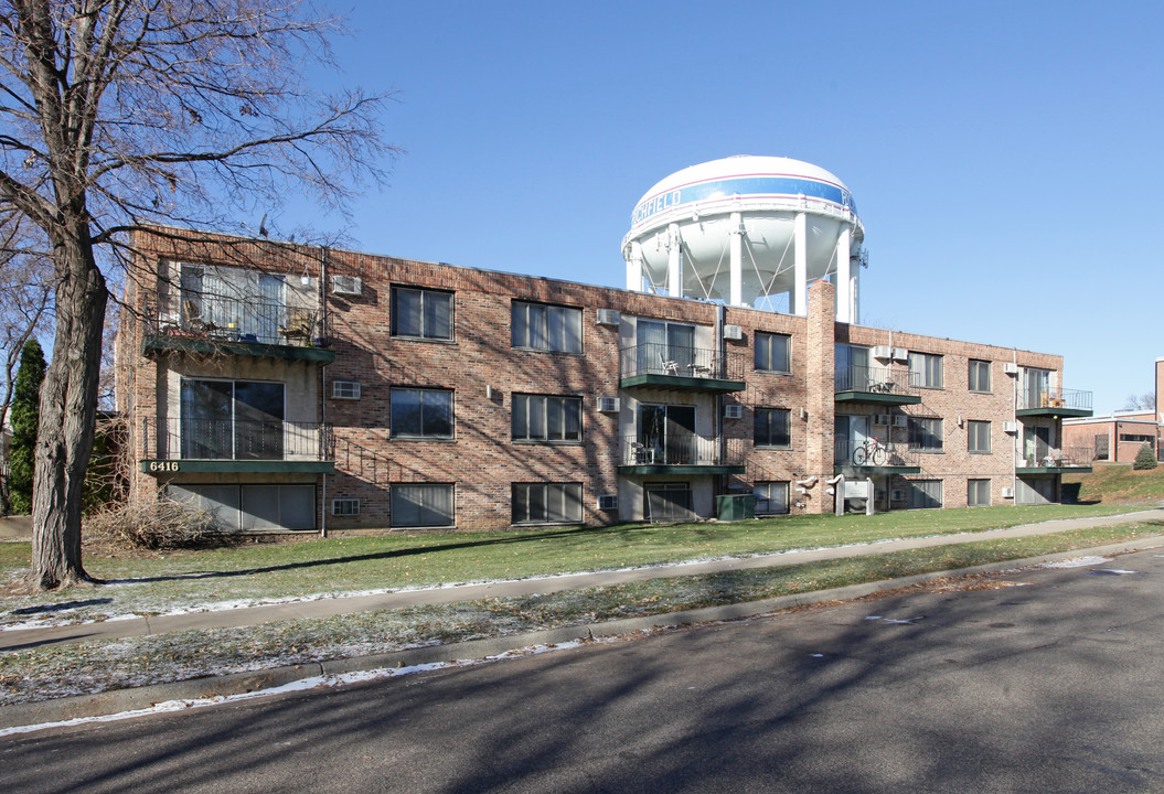 Oliver Apartments in Richfield, MN - Building Photo