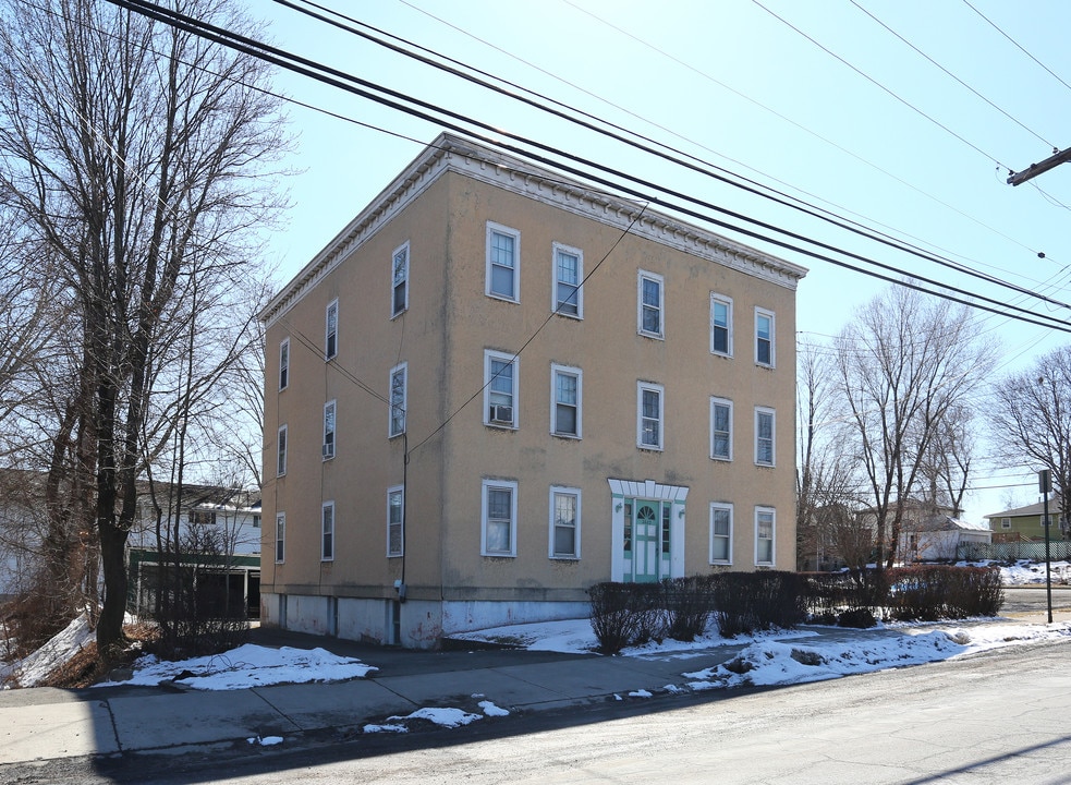 2602 North in Endicott, NY - Building Photo