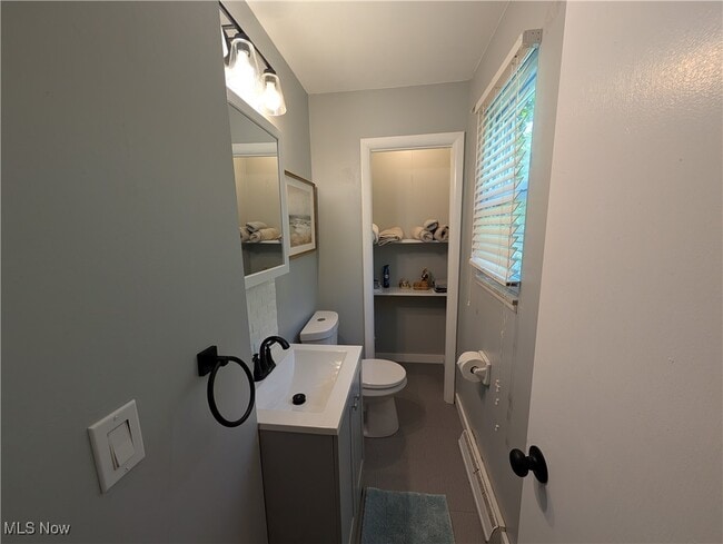 property at 1494 Hilton Dr