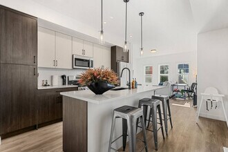 2231-2281 81 St S W in Calgary, AB - Building Photo - Building Photo