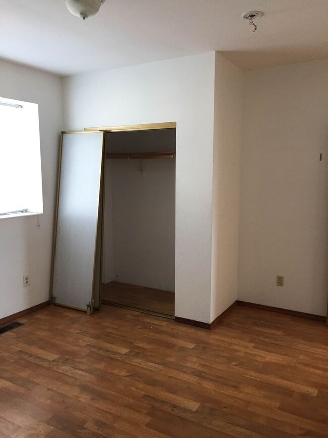 property at 121 W 1st St