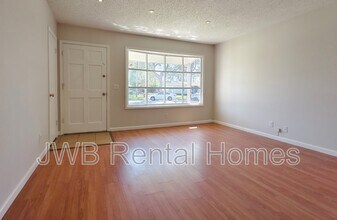 4546 Revelstoke Dr in Jacksonville, FL - Building Photo - Building Photo