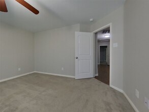 2322 Oyster Bay Ave in Texas City, TX - Building Photo - Building Photo