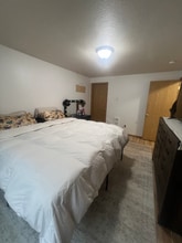 118 Chickadee Dr in Kelso, WA - Building Photo - Building Photo