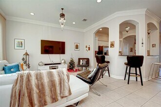 1918 Gentryside Dr in Houston, TX - Building Photo - Building Photo