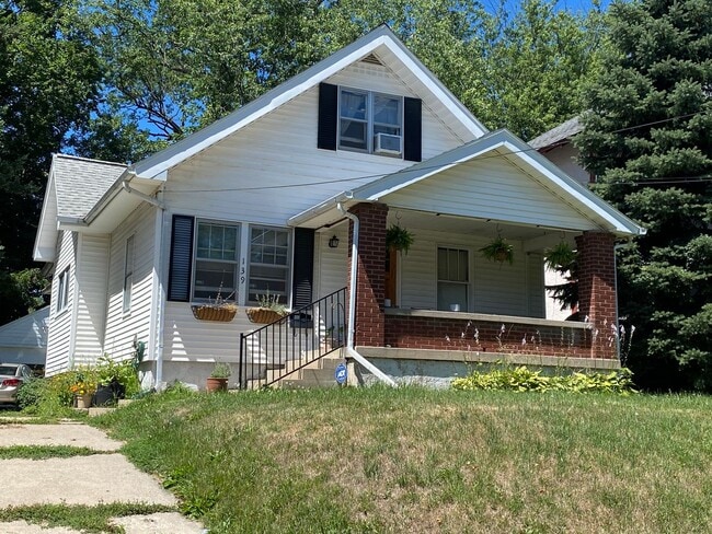 property at 139 Mayfield Ave NE