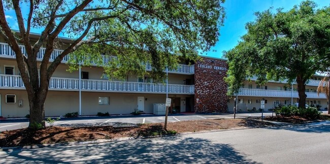 3751 S School Ave, Unit 22 in Sarasota, FL - Building Photo - Building Photo