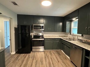 110 3rd St in Celeste, TX - Building Photo - Building Photo