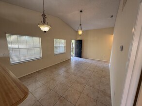 945 Burlwood St in Brandon, FL - Building Photo - Building Photo