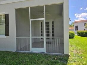 1020 Peggy Cir, Unit 101 in Naples, FL - Building Photo - Building Photo