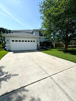 955 Churchhill Ln in St. Augustine, FL - Building Photo