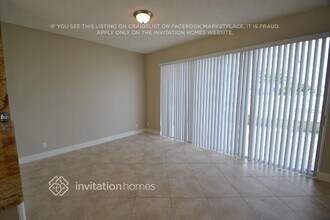 7988 Lakewood Cove Ct in Greenacres, FL - Building Photo - Building Photo