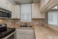 2701 Helena St photo'